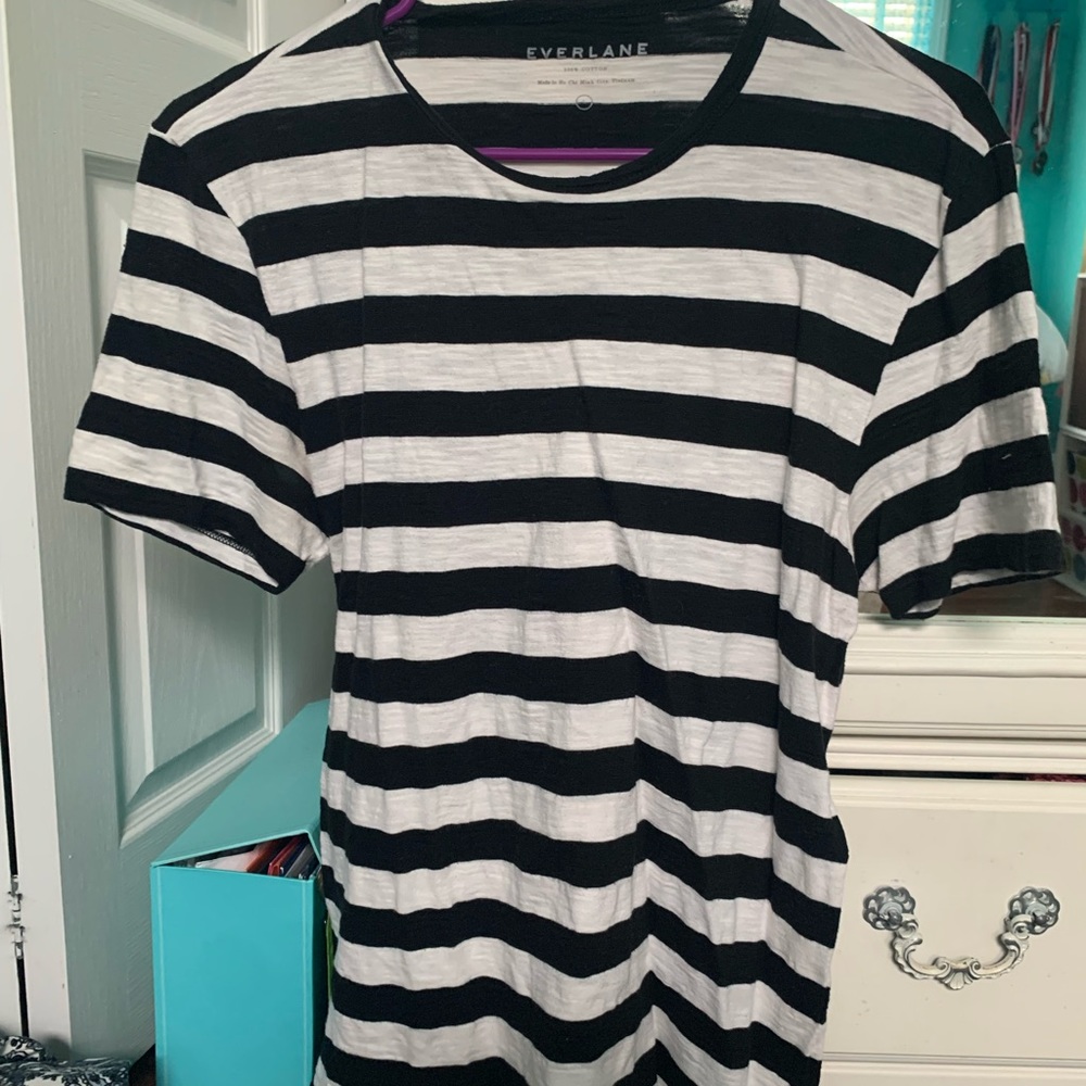 Simple striped black and white T Shirt